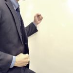 取引の透明性と信頼を築く請求書代行と行料金の正しい記載と管理方法